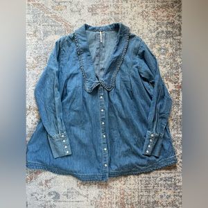 NWOT ~ FREE PEOPLE  Charlie Denim Button-down Shirt